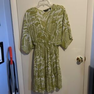 Mile Gabrielle XL Green and White Floral Tunic Style Dress